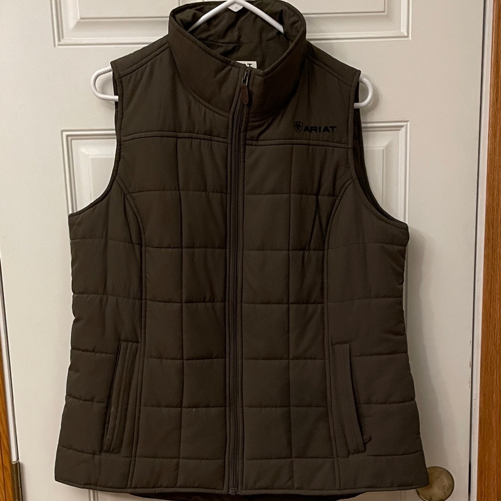 Ariat insulted vest